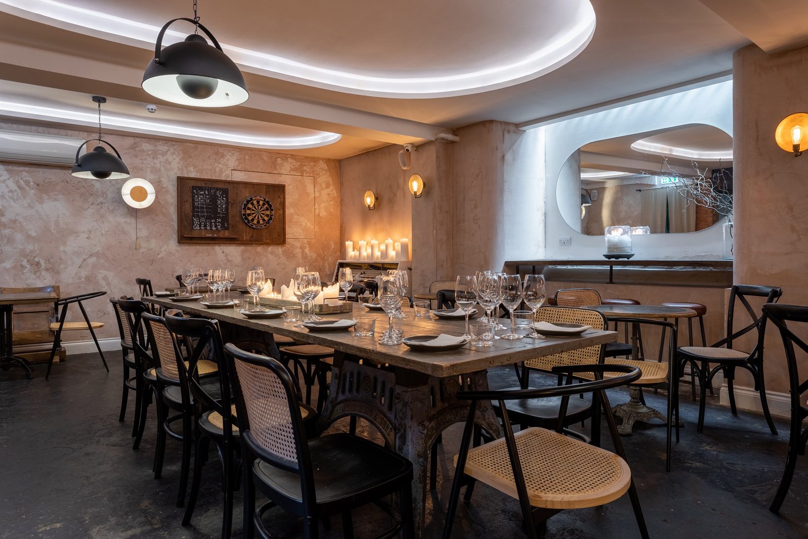 Hedonism Wines / HIDE / The White Horse: photo 1