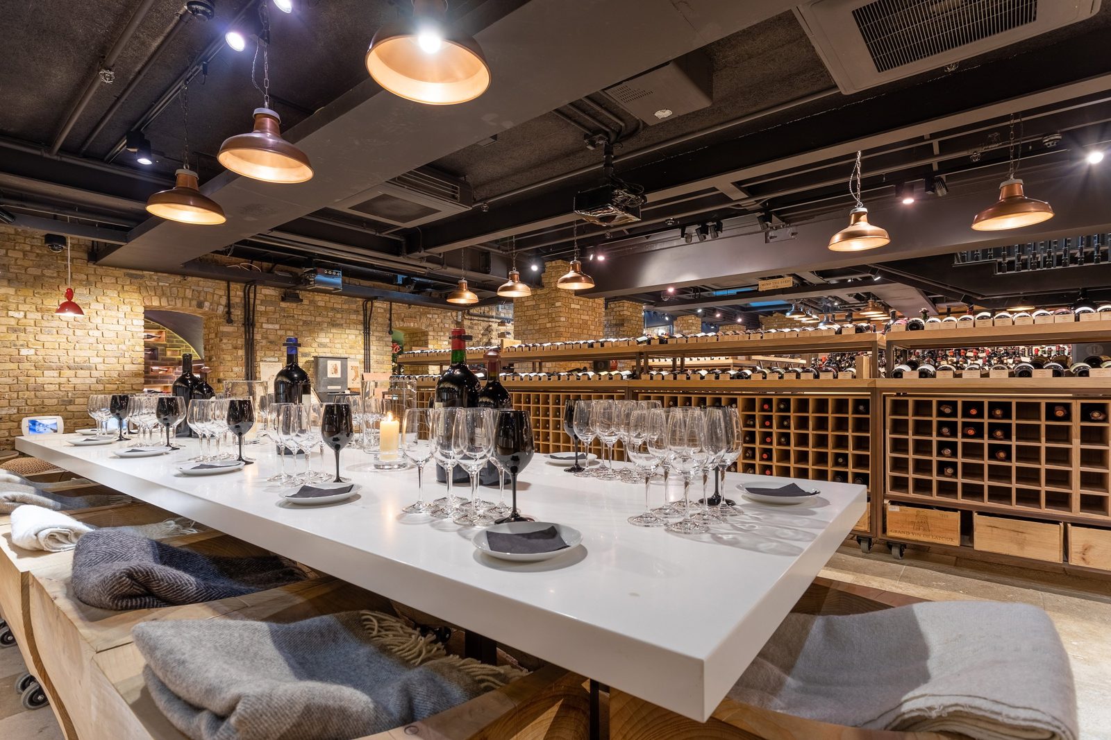 Hedonism Wines / HIDE / The White Horse: photo 11