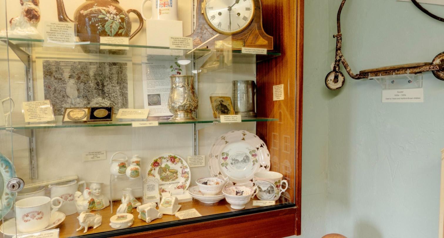 Market lavington museum cabinet